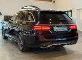 Mercedes-Benz E 220 d T 4Matic 9G-TRONIC AMG Line AHK/1.HAND - Mercedes-Benz E 220 mit Diesel-Antrieb: mit Navigationssystem