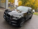 BMW X3 xDrive20d AT - - BMW X3 von privat