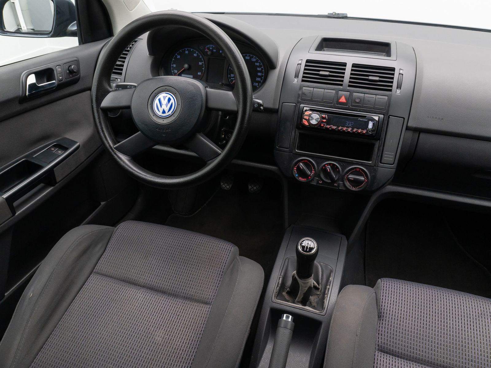 Fahrzeugabbildung Volkswagen Polo 1.4 Trendline Sportstz Klimanlage ABS Stoff