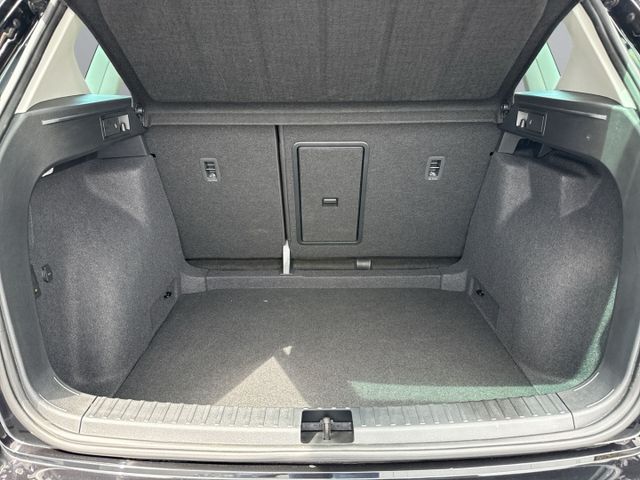 Ateca 1.5 TSI DSG Navi+PDC+AHK+ACC+LED+Beh. WSS
