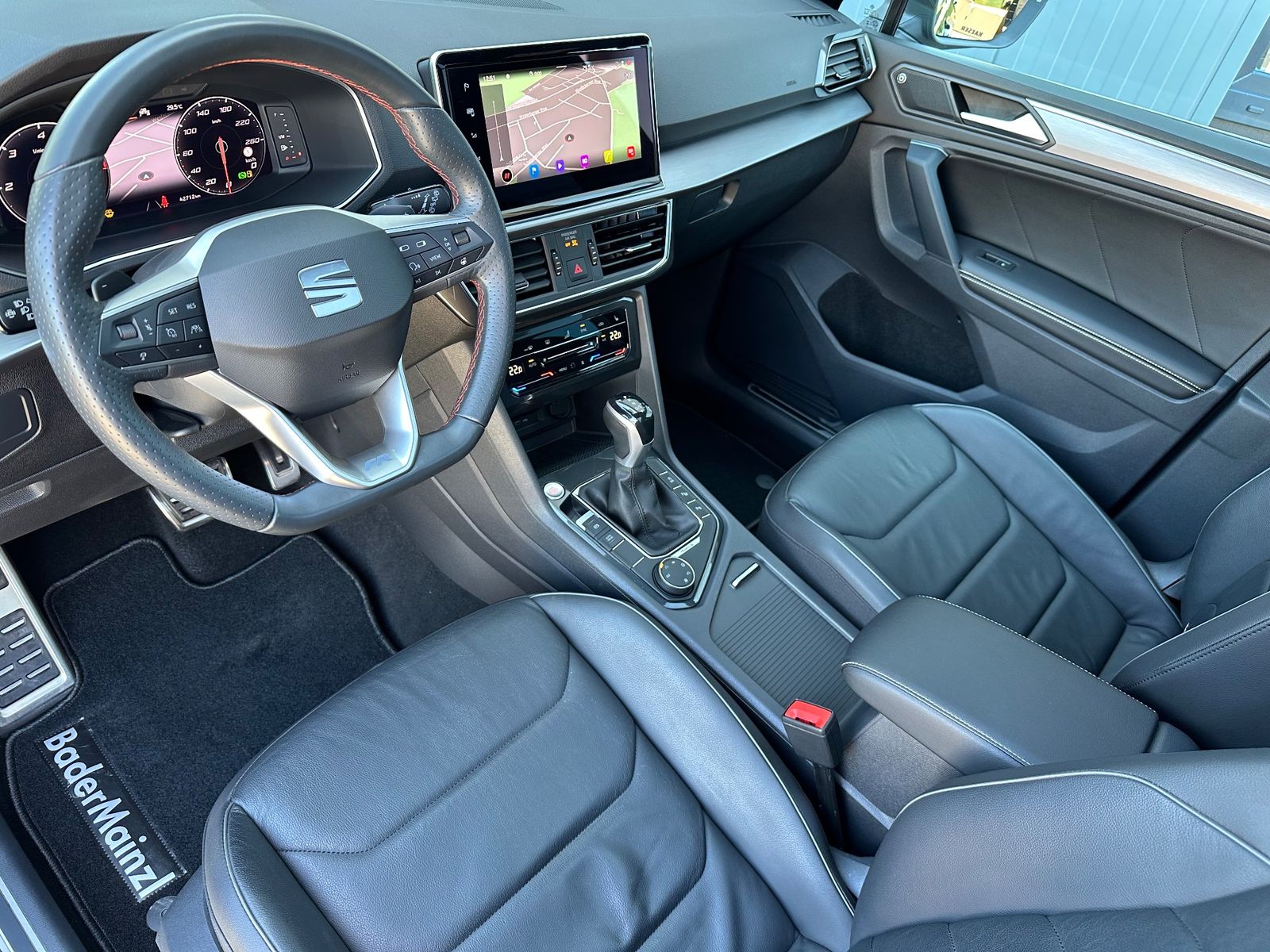 Fahrzeugabbildung SEAT Tarraco FR 4Drive 7-Sitzer NAV+LED+KAM+AHK+PANO