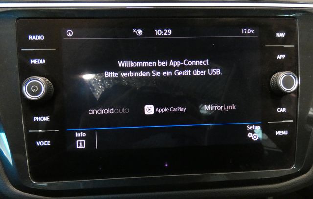 Tiguan 2.0 TDI IQ.DRIVE HUD AHK PANO SHZ ACC LED
