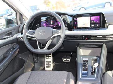 Volkswagen Golf VIII 1.5 eTSI DSG Move Tiptronic KLIMA LED