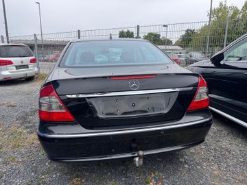 Mercedes E 280 - 7