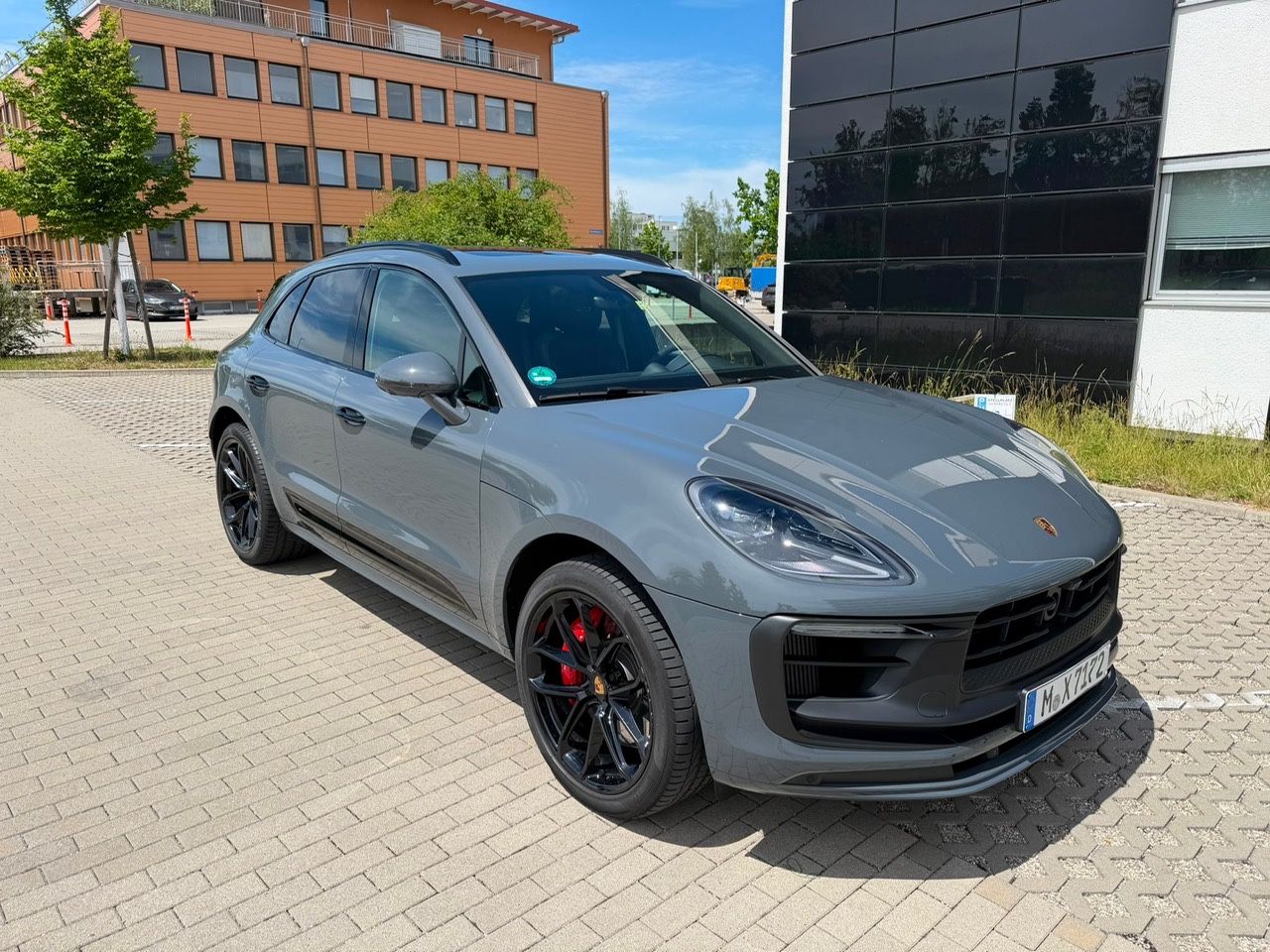 Porsche Macan GTS Abgassport Panorama approved 7/28 foto 3