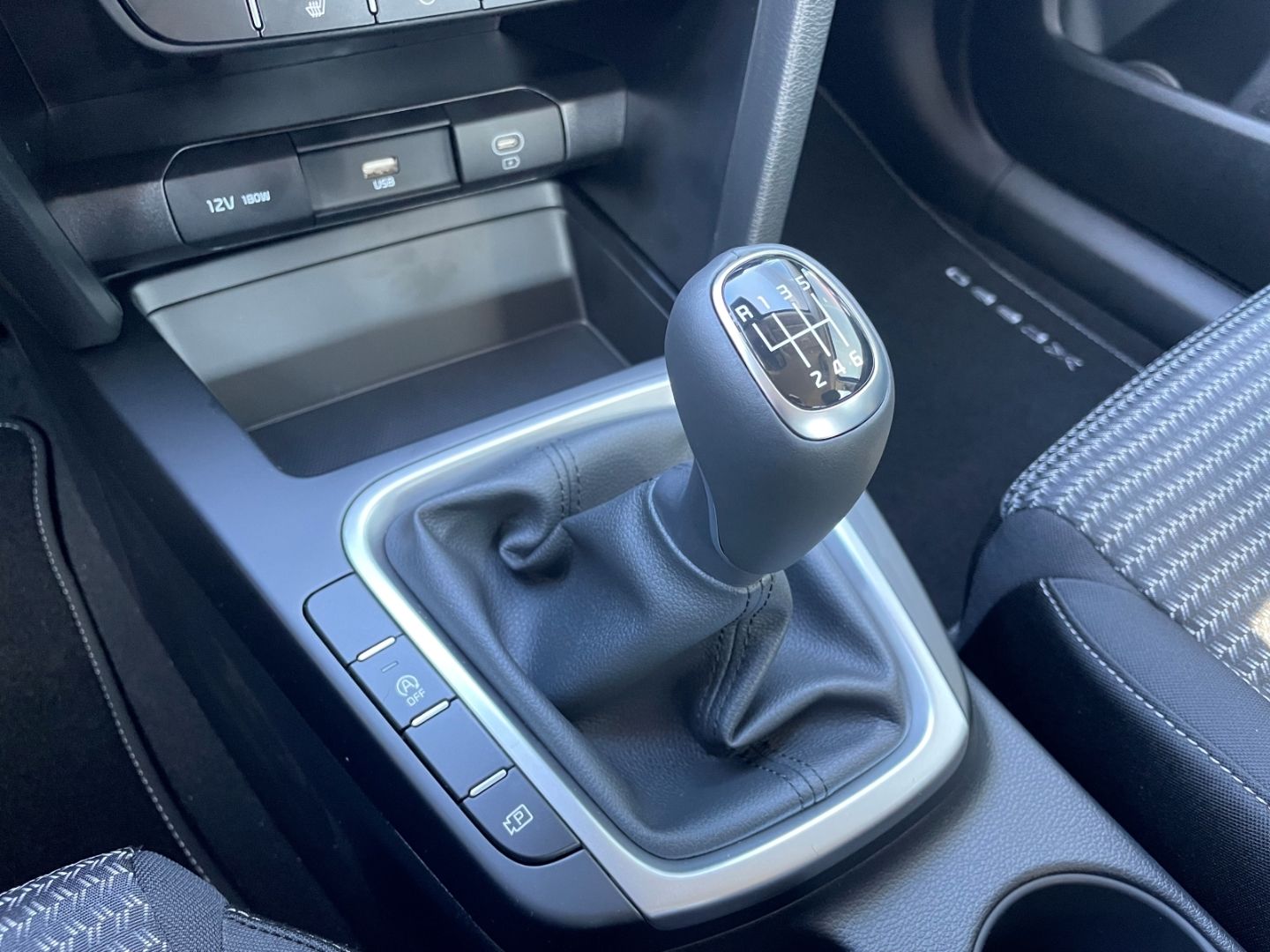 Fahrzeugabbildung Kia XCeed Core Navi Soundsystem LED Blendfreies Fern