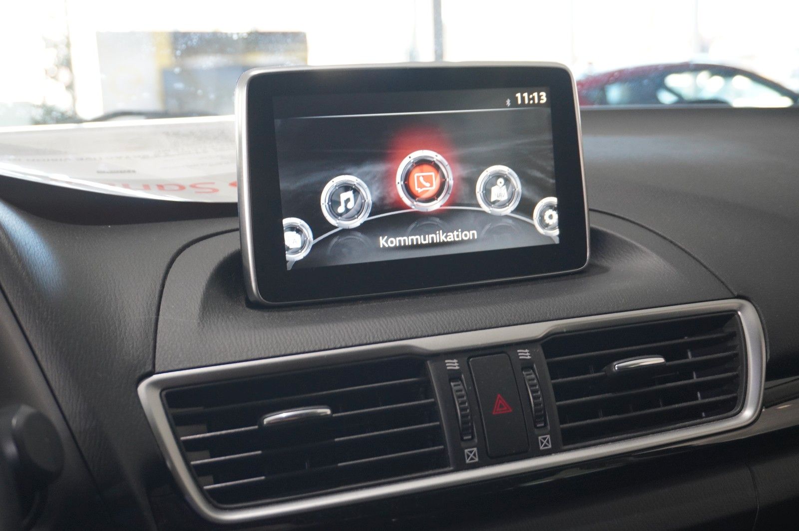 Fahrzeugabbildung Mazda 3 Lim. 2.0 SKYACTIVE VISION KLIMA/SHZ/PDC/TEMP.