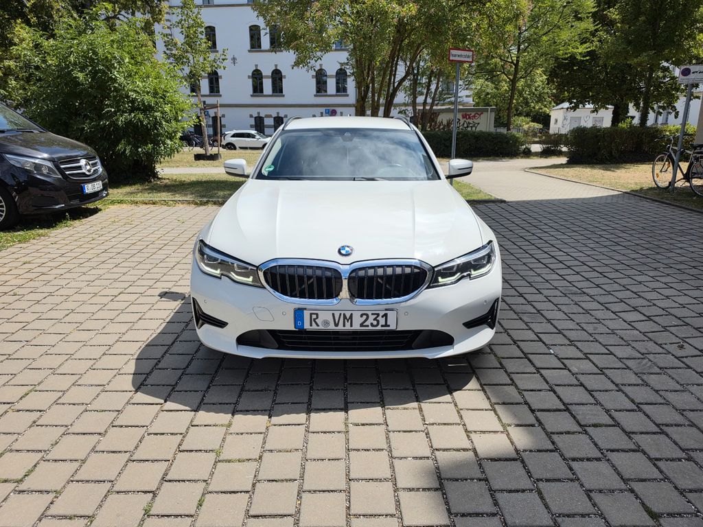 Image of BMW 320