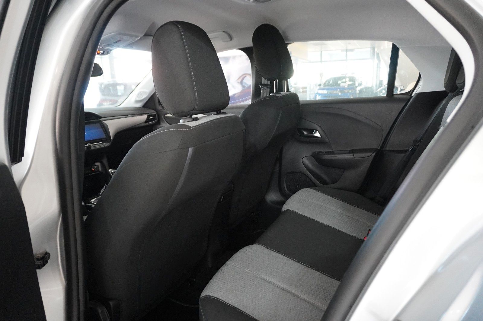 Fahrzeugabbildung Opel Corsa F 1.2 FACELIFT NAVI/LED/KAMERA/VIRTU./DAB+