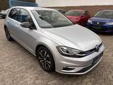 Volkswagen Golf VII 1,5 96kw Navi/LED/ Sitzhzg/ParkAssist - Volkswagen in Saarbrücken