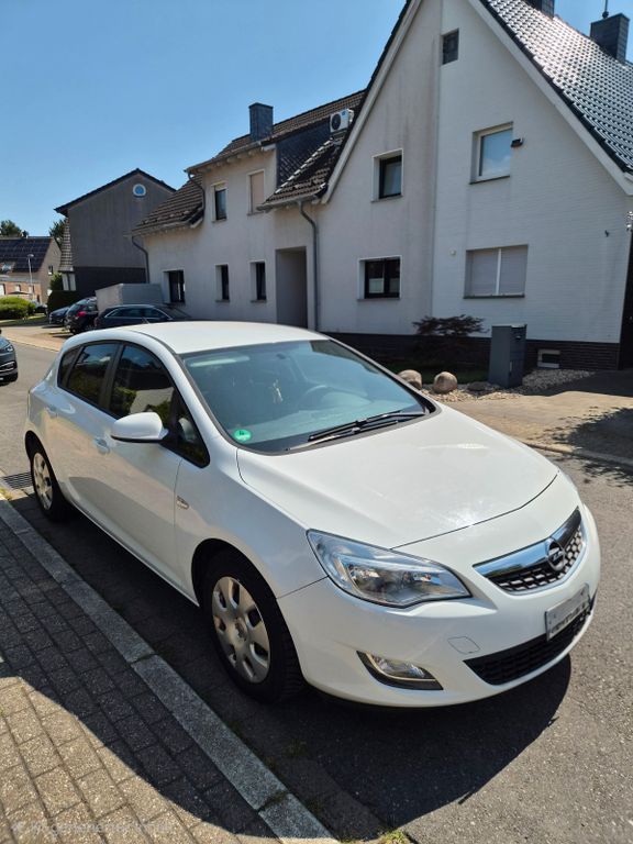 Image of Opel Astra