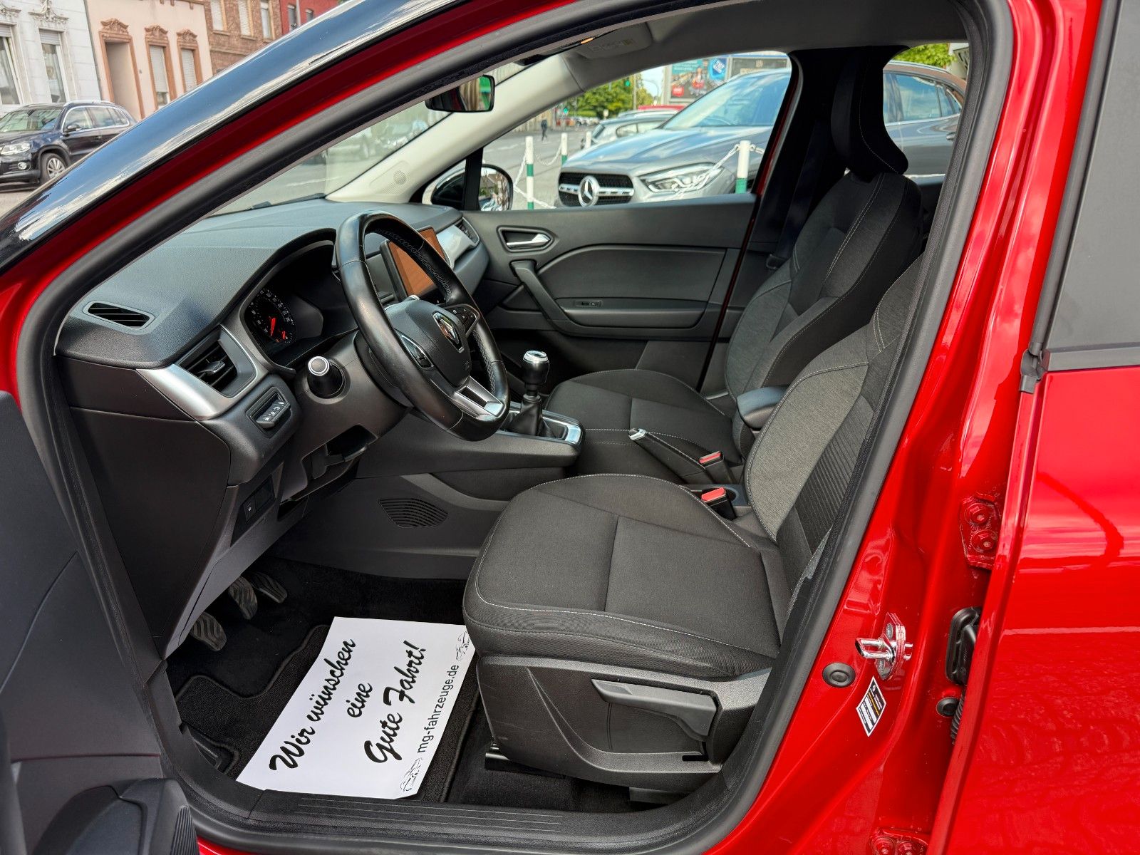Fahrzeugabbildung Renault Captur II Zen APPLE CAR PLAY KAMERA TEMPOMAT