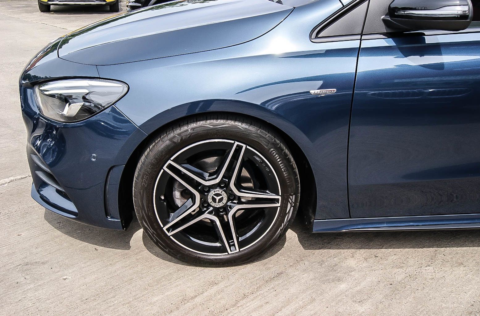 Fahrzeugabbildung Mercedes-Benz B 180 Edition AMG-LINE ANHÄNGERKPPLG NIGHT-PAKET