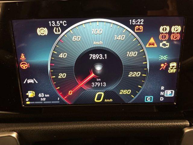 Mercedes-Benz GLB 180