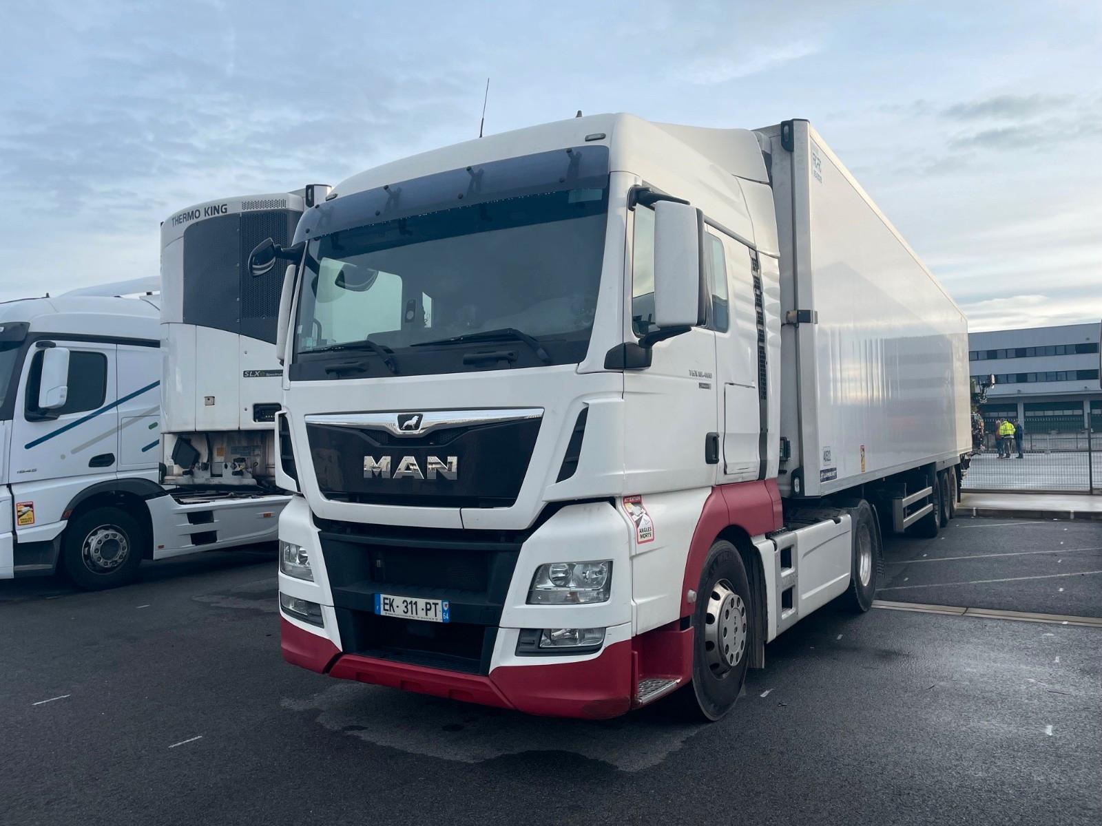 MAN TGX 18480mit Retader