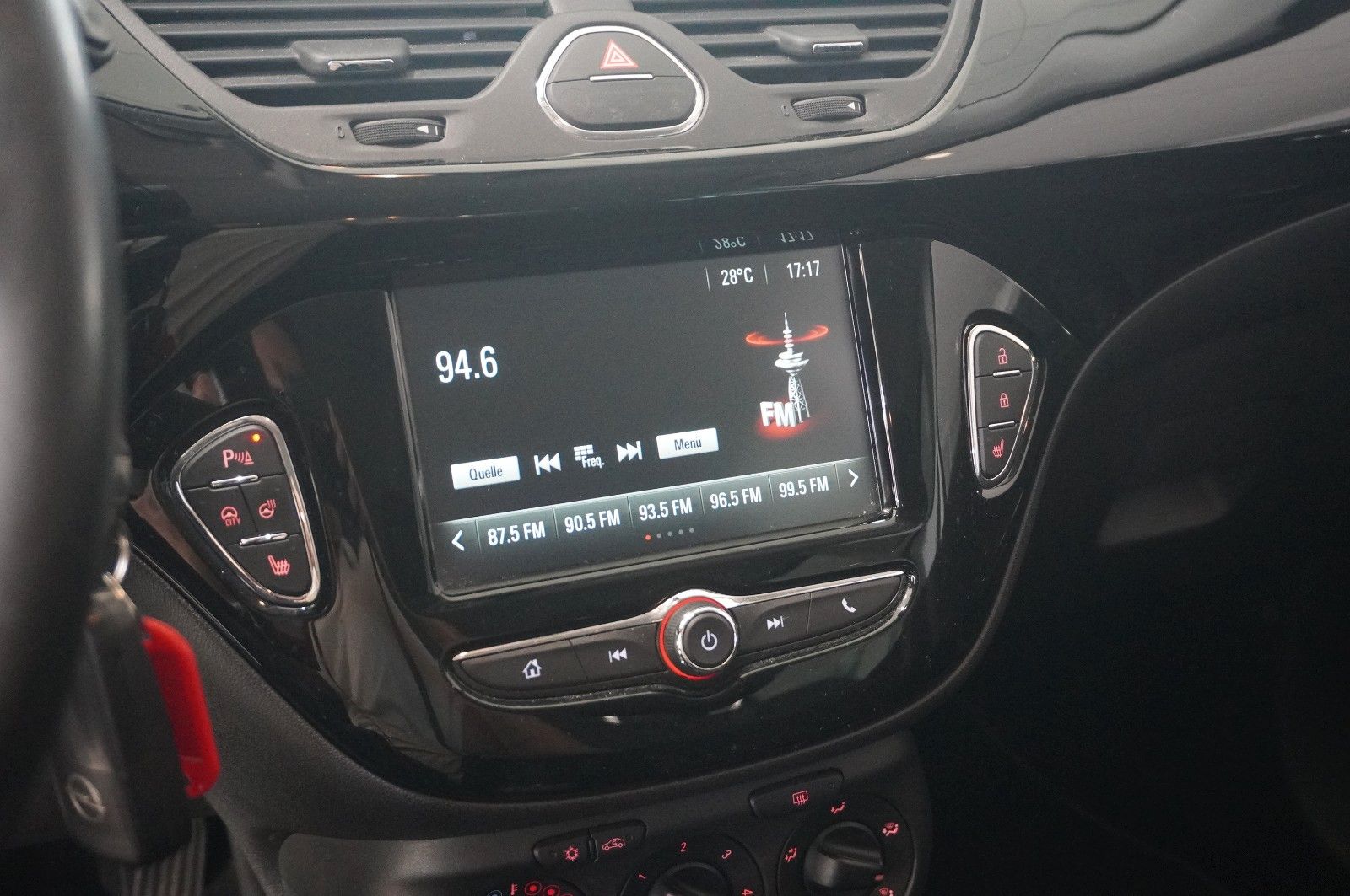Fahrzeugabbildung Opel Corsa E Active 1.4  NAVI/PDC/SHZ/LHZ/ALU/TEMPO