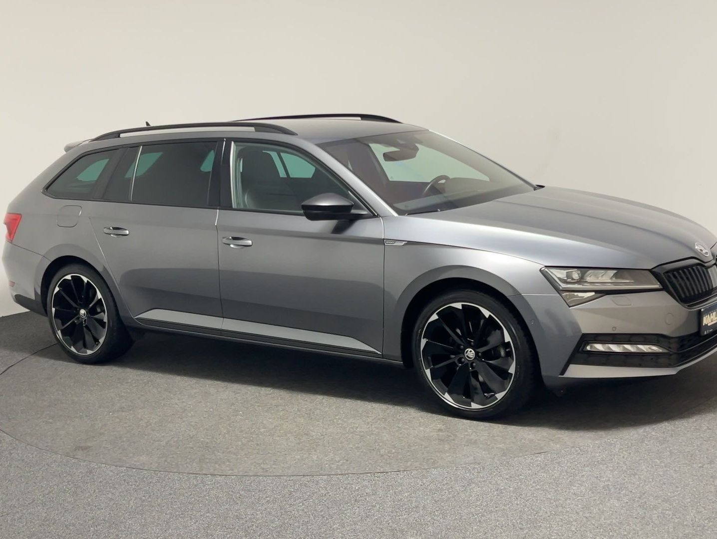 Skoda Superb Combi 2.0 TDI DSG Sportline CarPlay ACC imagem 3
