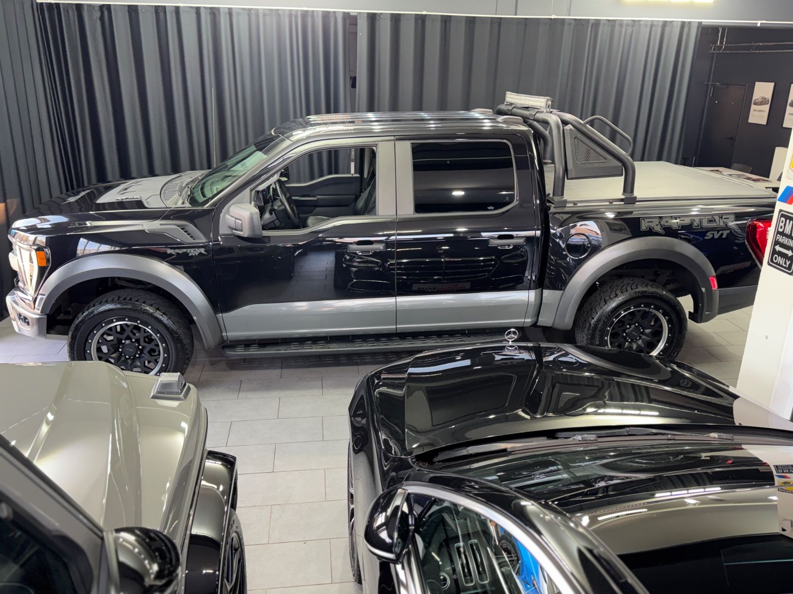 Fahrzeugabbildung Ford F 150 RAPTOR SVT|OFFROAD 20 ZOLL| 6-SITZ|NAVI|