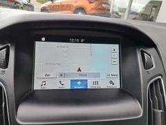 Fahrzeugabbildung Ford Focus Turnier NAVI PARK-ASSISTENT SITZHEIZUNG