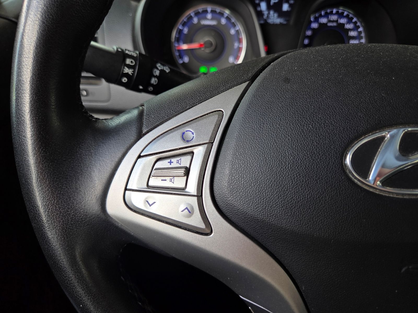 Fahrzeugabbildung Hyundai ix20 Space AHK KLIMA SHZ GRA ALU