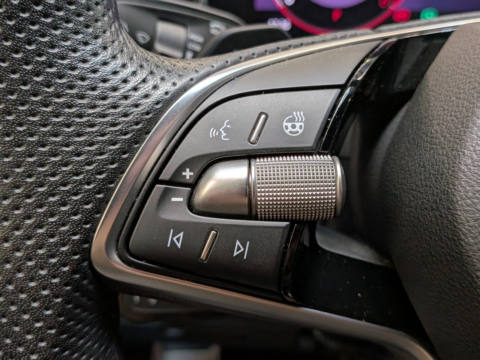 Fahrzeugabbildung SKODA Kodiaq 2.0TDI SPORTLINE*MEMOR*CAM*LED*ACC*7-SITZ