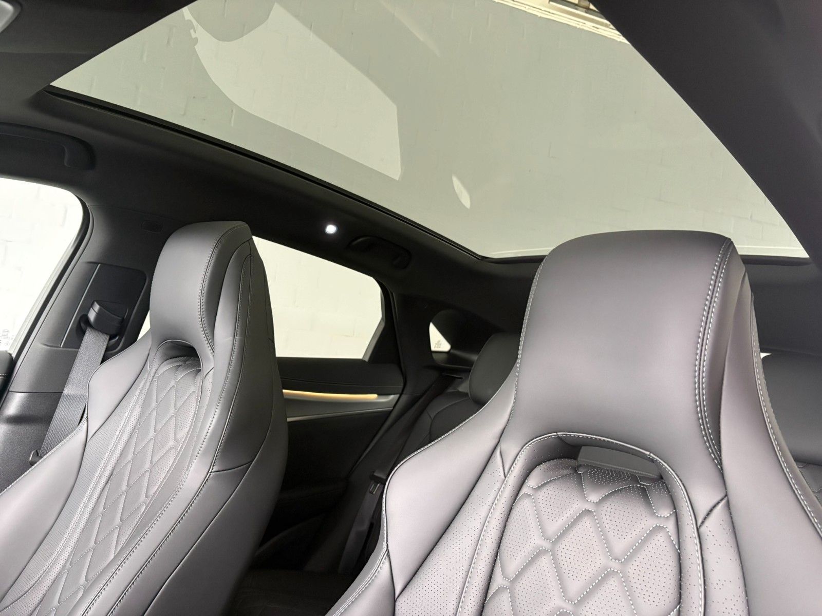 BYD SEALION 7