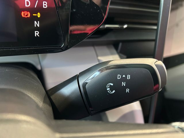 Ford Explorer Select RWD