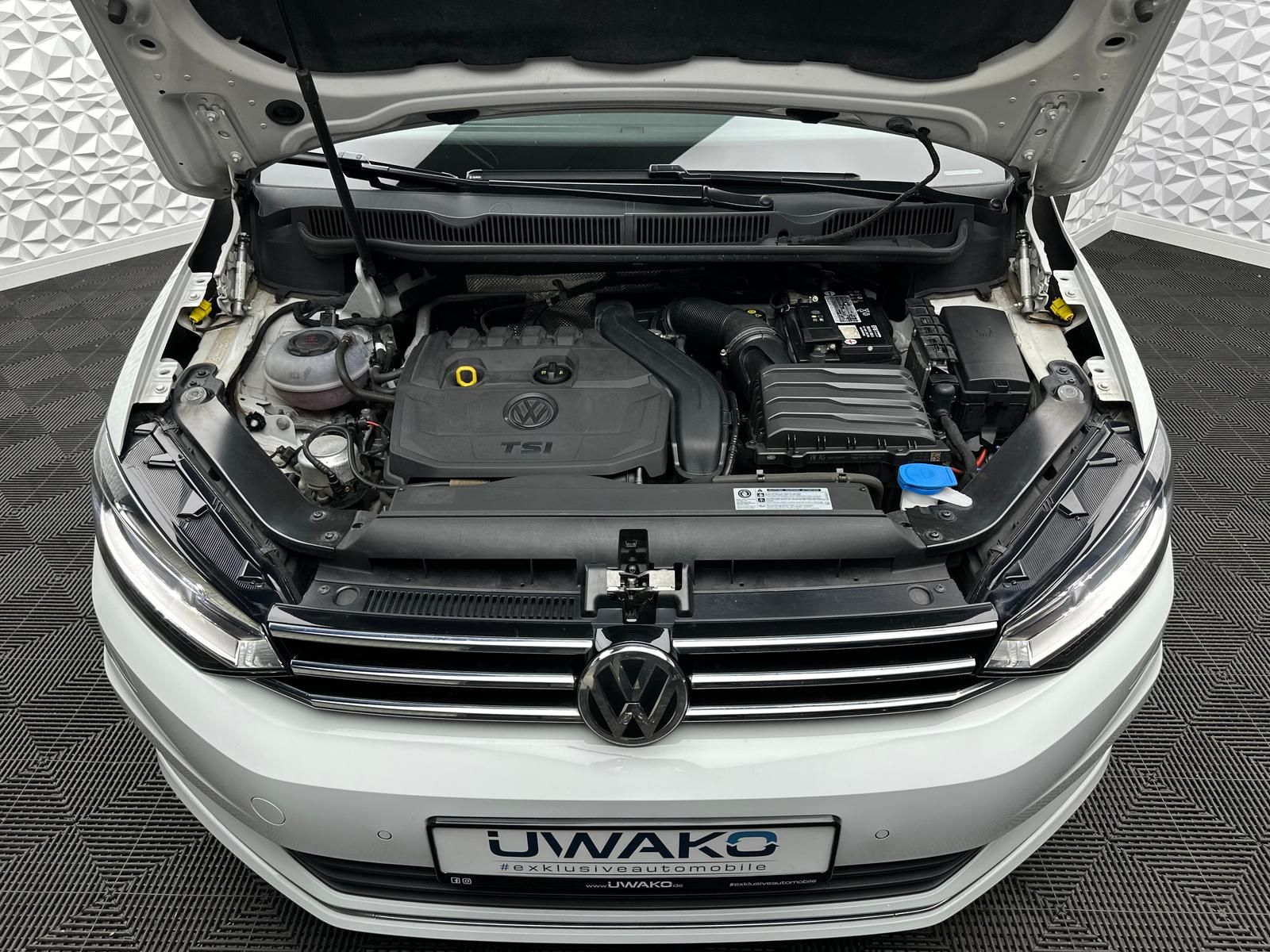Fahrzeugabbildung Volkswagen TOURAN 1.5 TSI JOIN/7-SITZE/AHK/ACC/RCAM/NAV/DSG