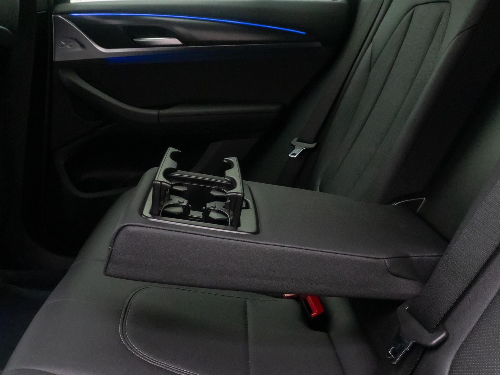 Fahrzeugabbildung BMW X3 xD20d M Sport DAB Kamera Komfort Ad.LED19Zoll