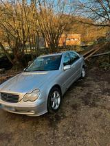 Mercedes-Benz Mercedes C240 Avantgarde - Mercedes-Benz C 240 von privat