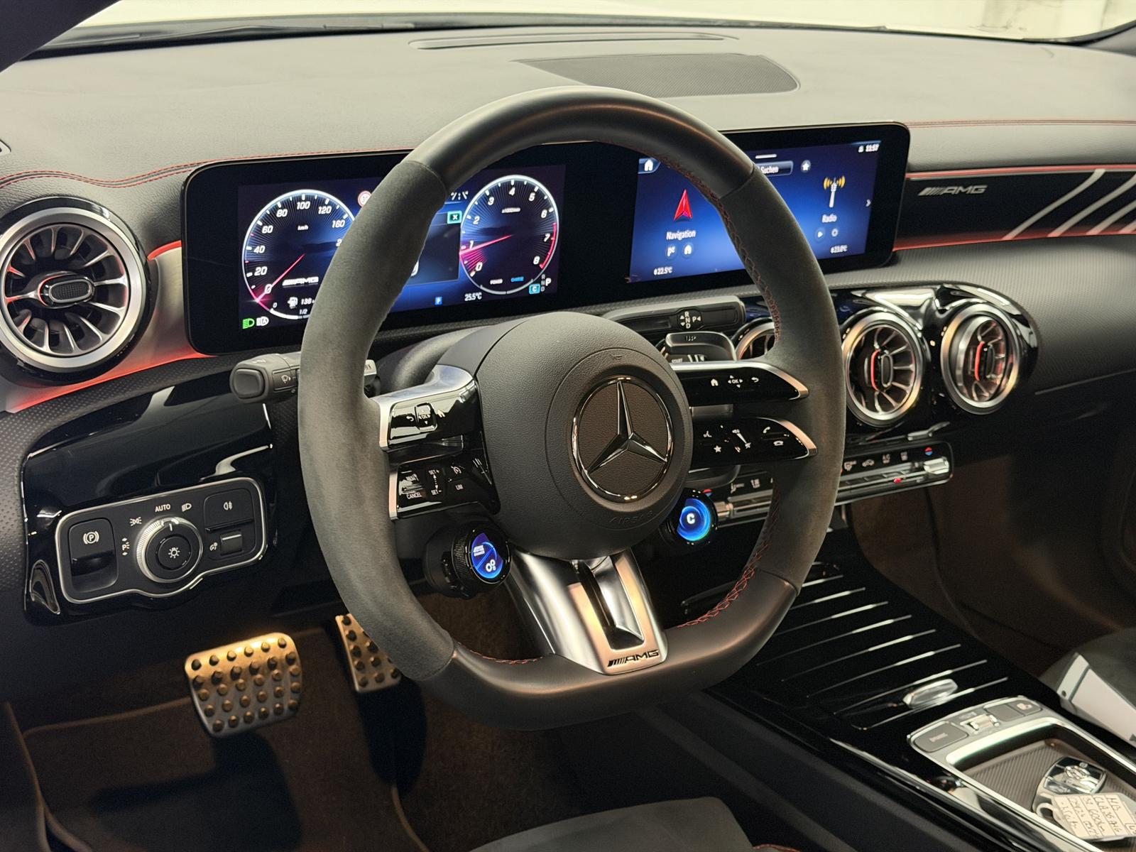 Mercedes-Benz CLA 35 AMG Shooting Brake 4M Speedshift 8G-DCT