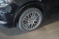 PORSCHE Cayenne S | InnoDrive | Pano | Matrix | AHK PORSCHE Cayenne S | InnoDrive | Pano | Matrix | AHK