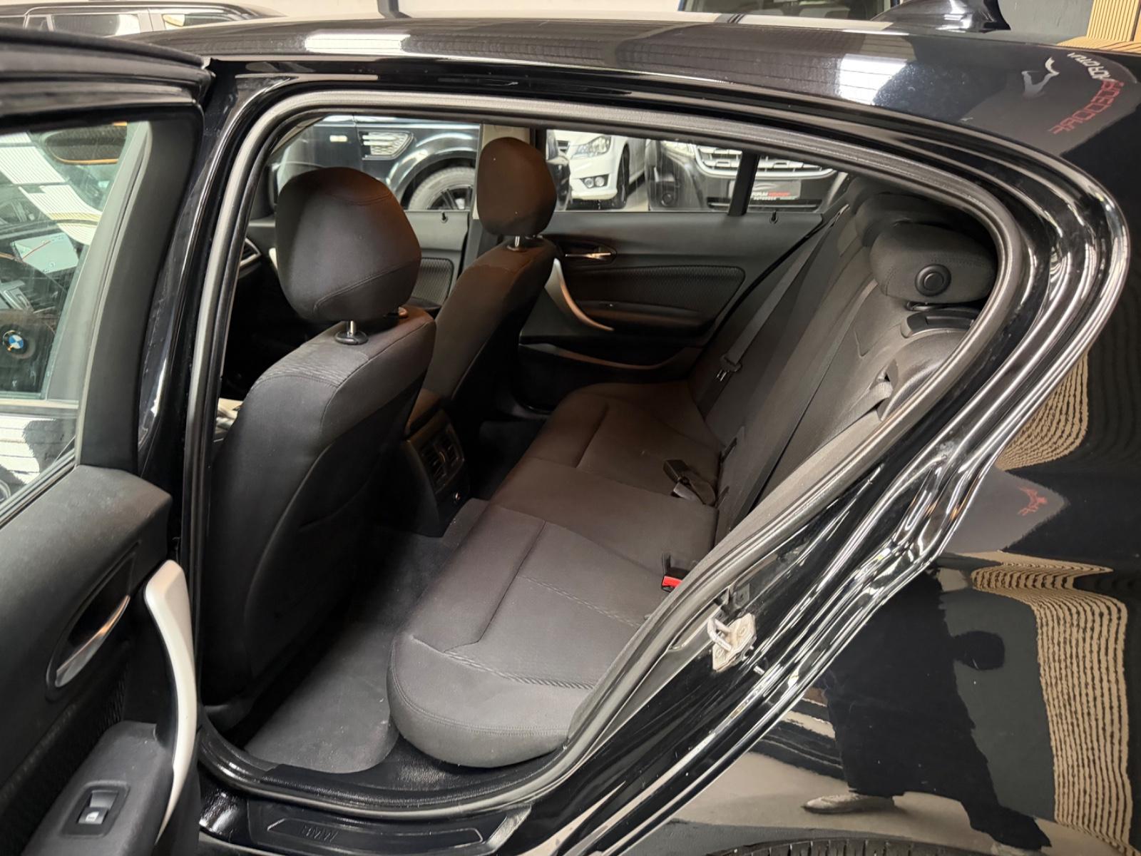 BMW 118 1 Limousine 5-trg. 118 d Advantage