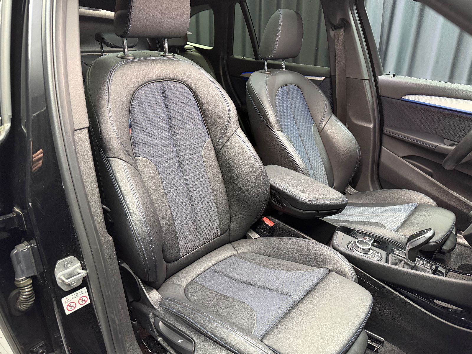 Fahrzeugabbildung BMW X1 xDrive 20d M SPORT|PANORAMA|AUTOMATIK|ACC