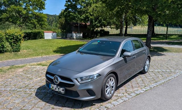 MERCEDES-BENZ A 180 -  | EZ 03/2021 | 89.500 km | TÜV neu