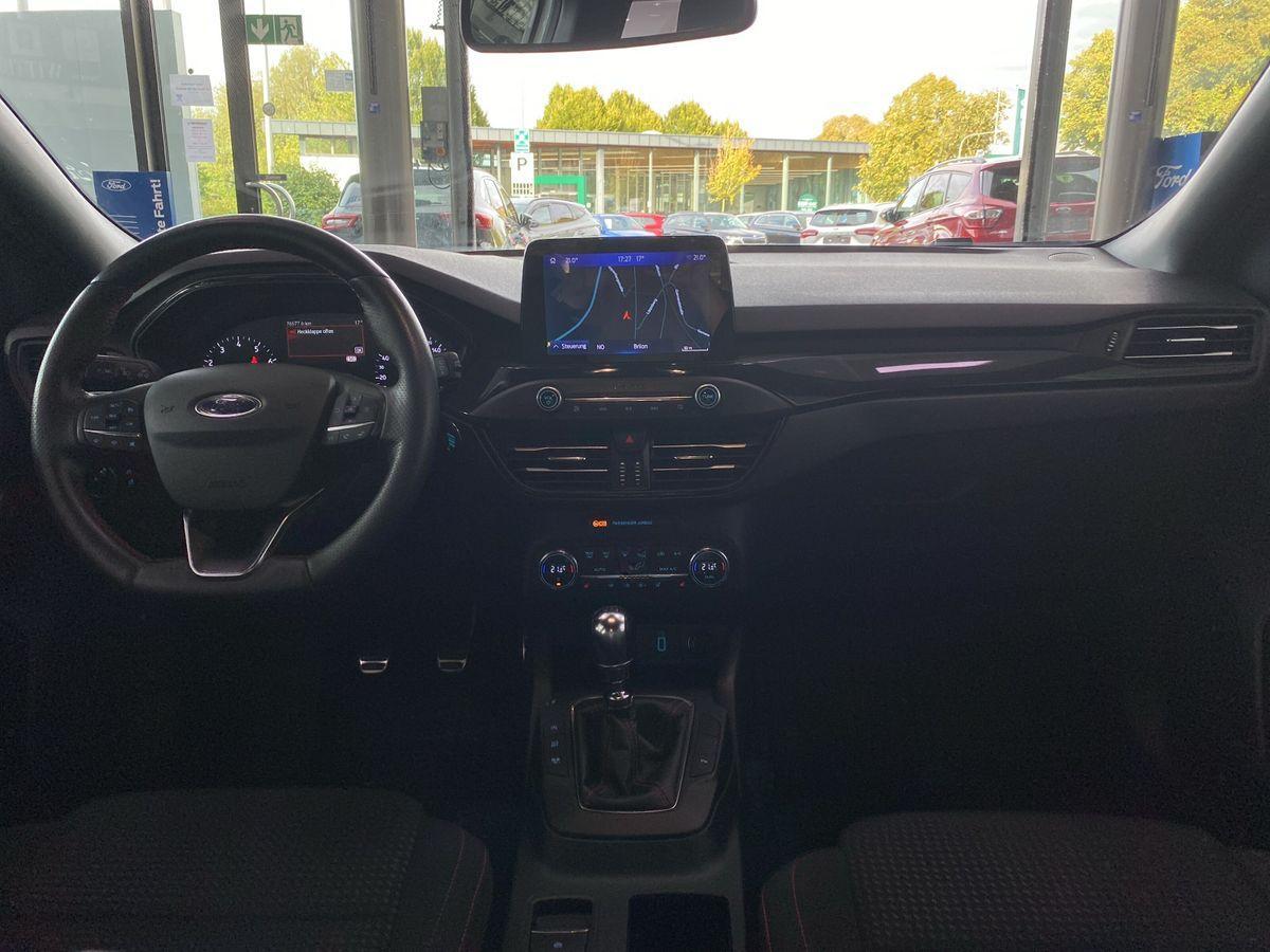 Ford Focus St-Line / Winterpaket/LED/Navi/PDC/CarPlay