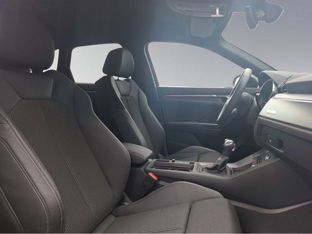 Q3 35 TFSI 110KW 150PS S line, LED, Navigation