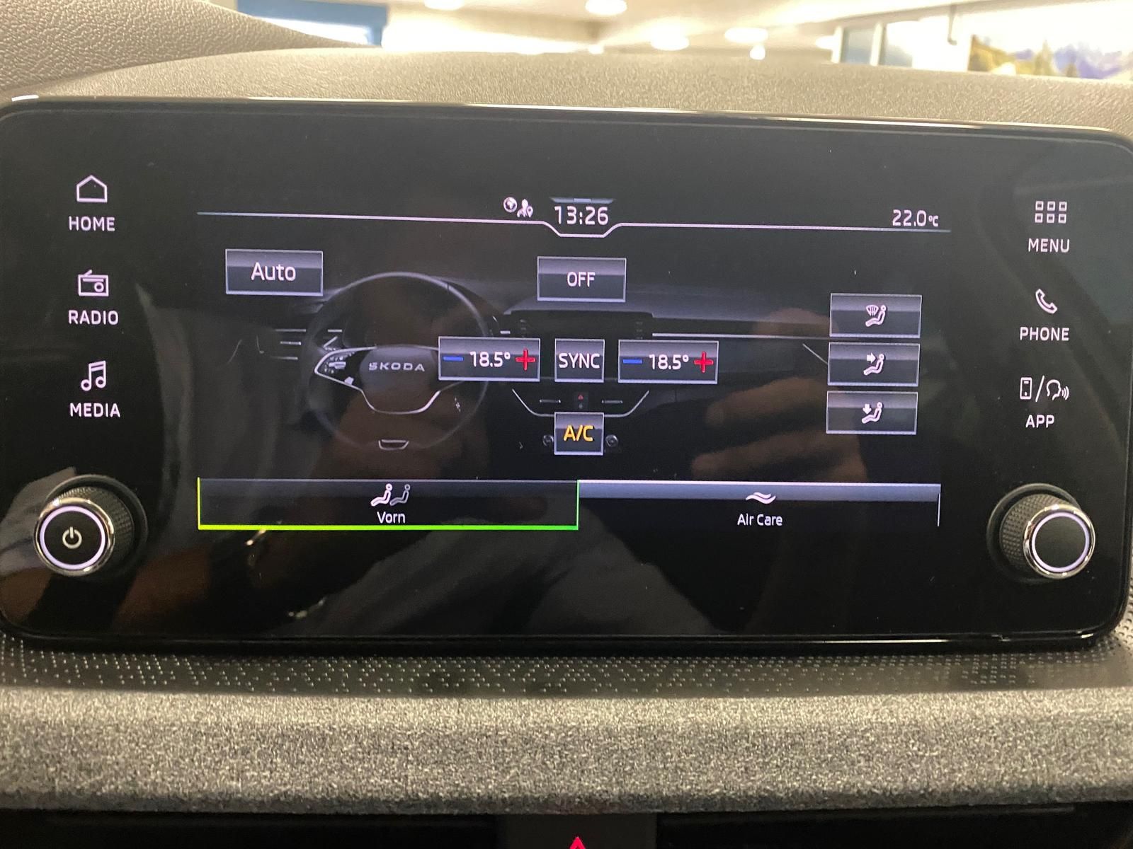 Fahrzeugabbildung SKODA Scala 1.0 TSI Selection APP+KLIMA+RFK+SITZHEIZ++