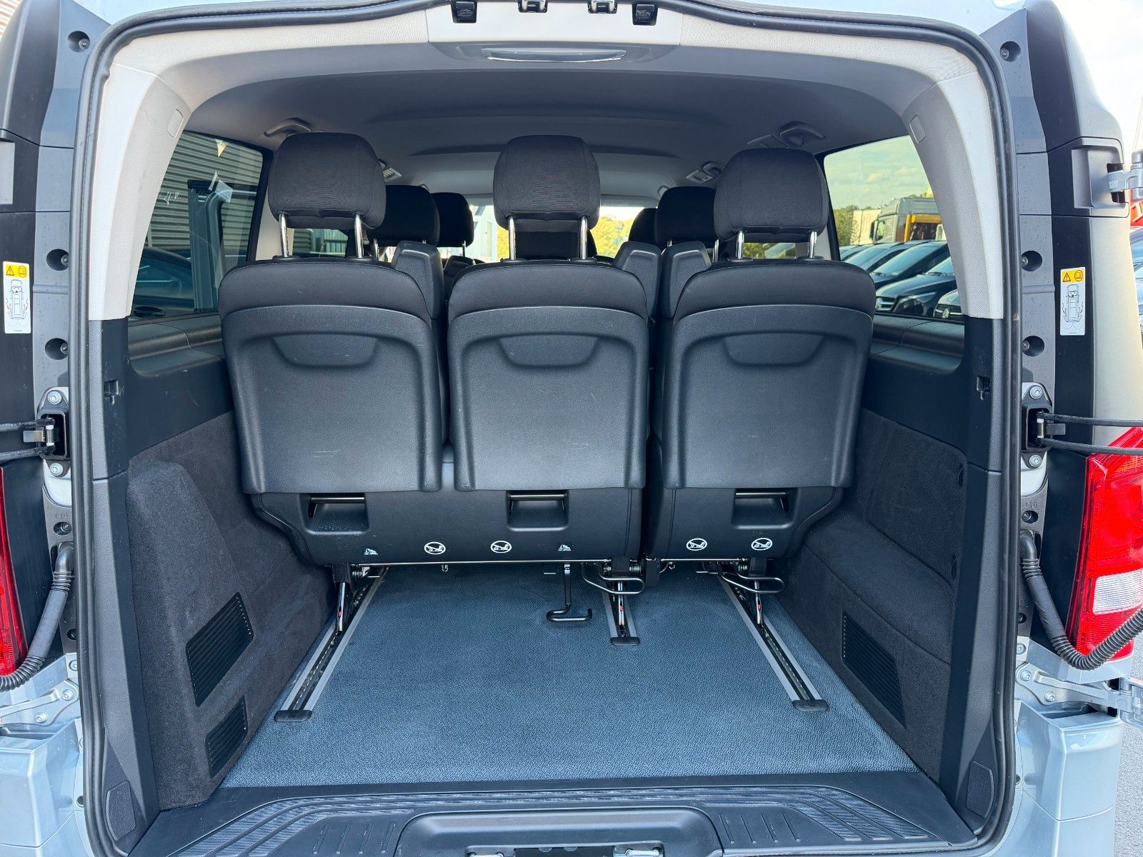 Fahrzeugabbildung Mercedes-Benz Vito 116 CDI Tourer PRO 4x4 Stdheiz AHK2,5to