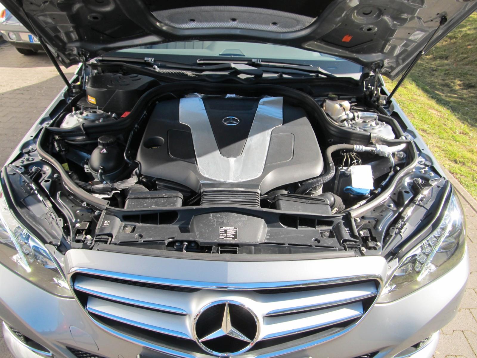 Mercedes-Benz E 300 E Limousine E 300 BlueTec-1.Hd-Leder-Navi