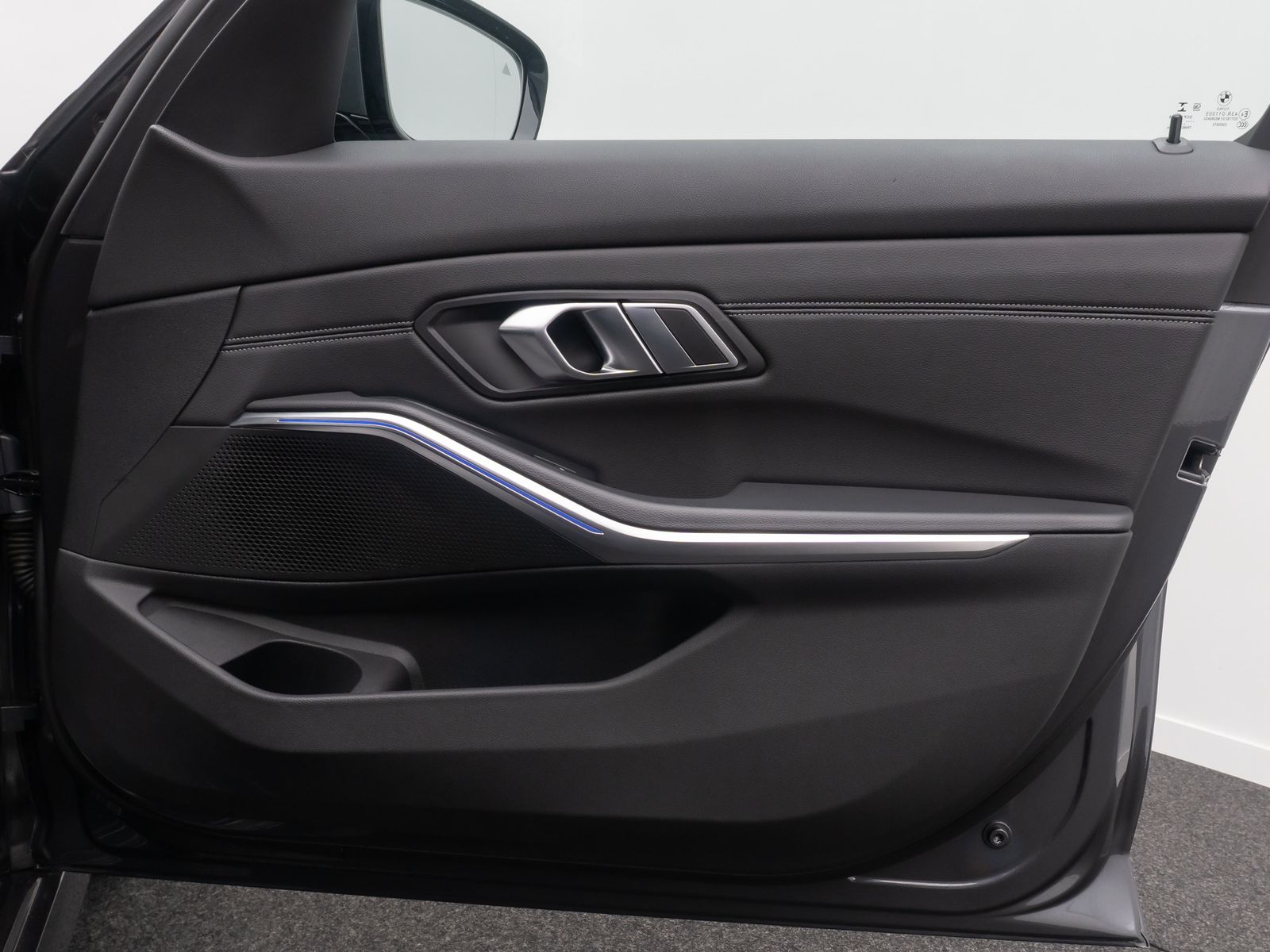 Fahrzeugabbildung BMW 320d xD Sport Line ACC Laser HUD DAB Alarm Leder