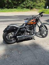 Harley-Davidson Wide Glide - HARLEY-DAVIDSON 2011 WIDE GLIDE