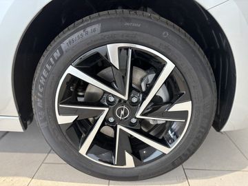 Fotografie 4 des Opel Corsa GS 1.2 Direct Injection Turbo