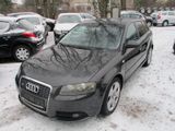 Audi A3 Sportback 1.6 Ambition - Audi A3 mit Benzin-Antrieb: Kombi, Sportback Ambition