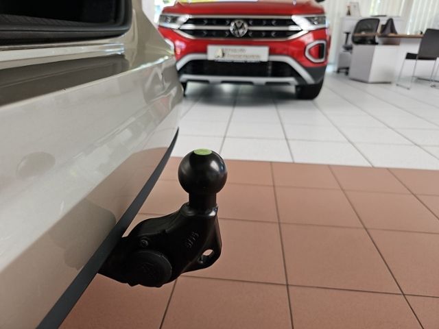 Fahrzeugabbildung Volkswagen Touran 2.0 TDI DSG Highline AHK NAVI ACC RFK GJR