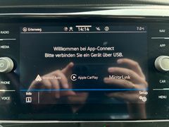 Fahrzeugabbildung Volkswagen T6.1 Multivan Generation Six - Standhzg*Navi*ACC