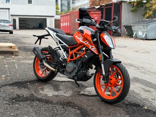 KTM 390 Duke