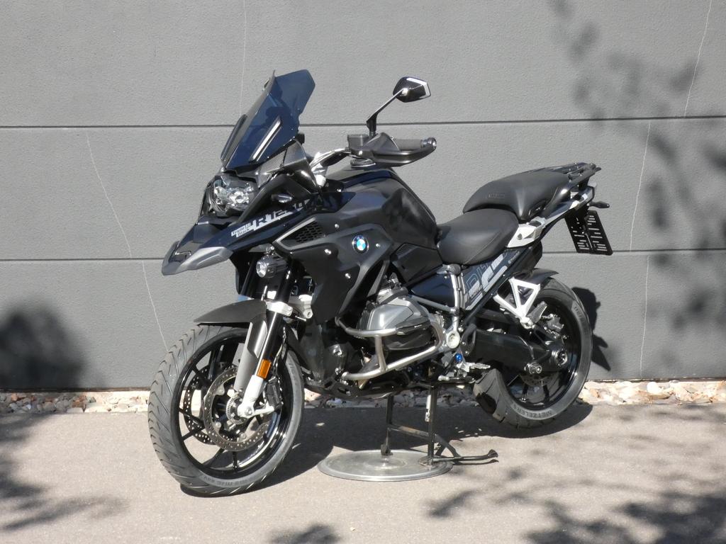 BMW R 1250 GS Triple Black sehr gepflegt