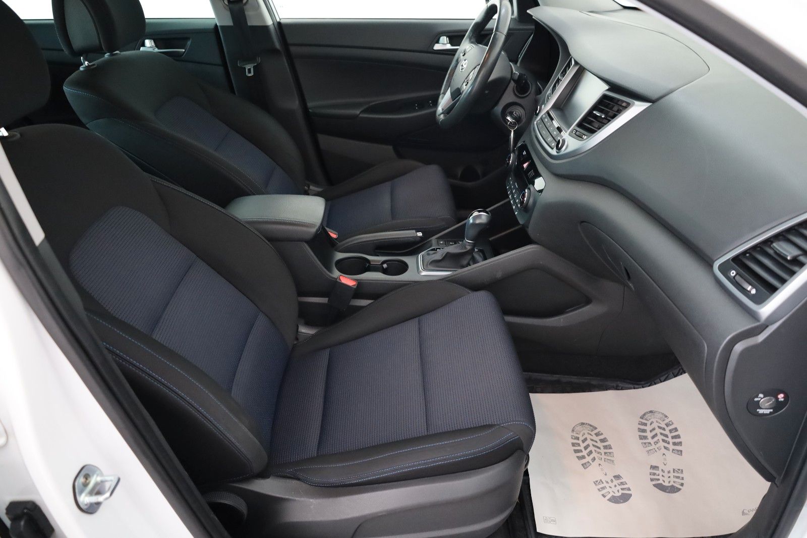 Fahrzeugabbildung Hyundai Tucson Advantage 4WD Navi,Kamera,SH,PDC