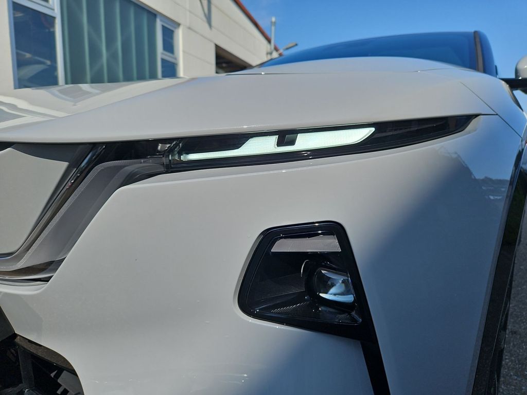 Mazda CX-6e — fotografia 3
